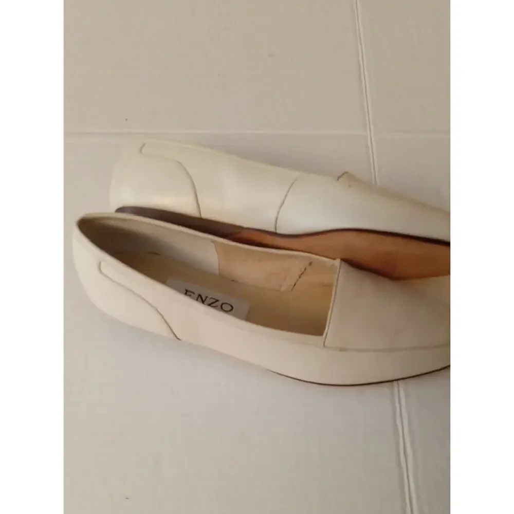 NWOT Enzo Angiolini Women's Size 6.5M Cream Leather Loafers. Comfy,Classy